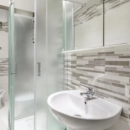 Apartmán Elegant 3 Bedroom - S Pietro Station 200mt