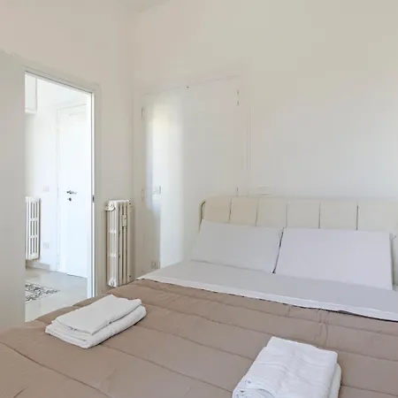 Elegant 3 Bedroom - S Pietro Station 200mt