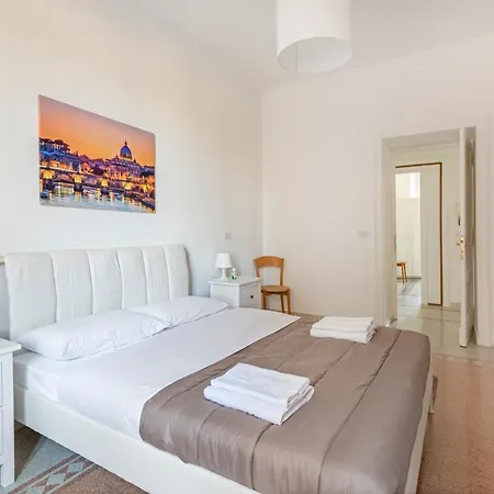 Elegant 3 Bedroom - S Pietro Station 200mt *